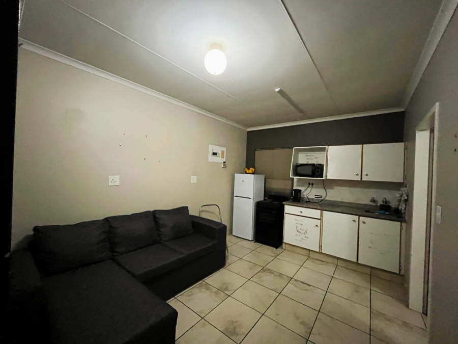 To Let 1 Bedroom Property for Rent in Die Bult North West